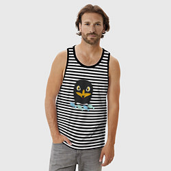 Майка мужская хлопок Пингвин с рыбой, цвет: черная тельняшка — фото 2