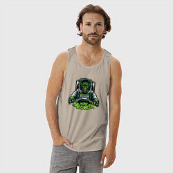 Майка мужская хлопок Франкенштейн хэллоуин, цвет: миндальный — фото 2