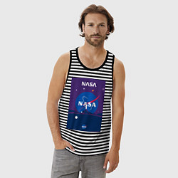 Майка мужская хлопок NASA фиолетовый плакат, цвет: черная тельняшка — фото 2