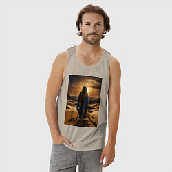 Майка мужская хлопок Человек в пустыне, цвет: миндальный — фото 2