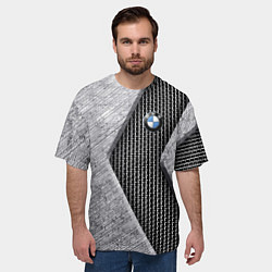 Футболка оверсайз мужская BMW - emblem - metal - texture, цвет: 3D-принт — фото 2