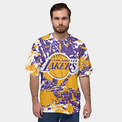 Футболка оверсайз мужская LAKERS ФИРМЕННЫЕ ЦВЕТА БРЫЗГИ КРАСОК LA, цвет: 3D-принт — фото 2