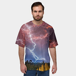 Футболка оверсайз мужская Грозовые разряды молний над лесом, цвет: 3D-принт — фото 2