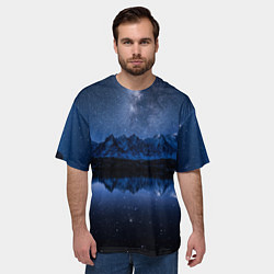Футболка оверсайз мужская Галактическая зимняя ночь в горах, цвет: 3D-принт — фото 2