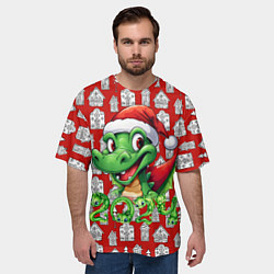 Футболка оверсайз мужская Зеленый дракон на рождественском фоне, цвет: 3D-принт — фото 2