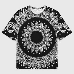 Мужская футболка оверсайз Мандала черно-белая с лепестками