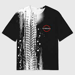 Мужская футболка оверсайз Ниссан - следы от шин