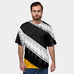 Футболка оверсайз мужская Диагональные чёрно-белые полосы на жёлтом фоне, цвет: 3D-принт — фото 2