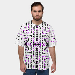 Футболка оверсайз мужская Чёрно-фиолетовые диагональные полосы на белом фоне, цвет: 3D-принт — фото 2