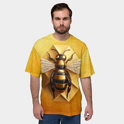 Футболка оверсайз мужская Пчела на золоте, цвет: 3D-принт — фото 2