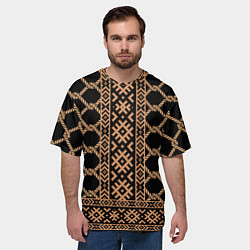 Футболка оверсайз мужская Золотые узоры на черном с канатами - вышиванка руб, цвет: 3D-принт — фото 2