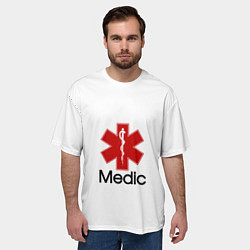 Футболка оверсайз мужская Медик, цвет: 3D-принт — фото 2