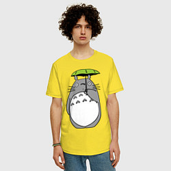 Футболка оверсайз мужская Totoro с зонтом, цвет: желтый — фото 2