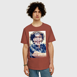 Футболка оверсайз мужская Keep Calm & Love Harry Styles, цвет: кирпичный — фото 2