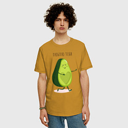 Футболка оверсайз мужская Авокадо любовь, цвет: горчичный — фото 2