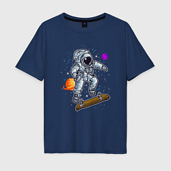 Футболка оверсайз мужская Космонавт прыгает на скейте, цвет: тёмно-синий