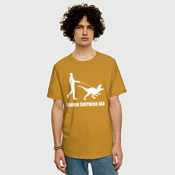 Футболка оверсайз мужская Папа немецкой овчарки динозавр, цвет: горчичный — фото 2