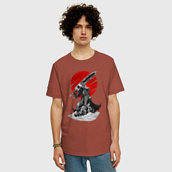 Футболка оверсайз мужская Guts the Black Swordsman, цвет: кирпичный — фото 2