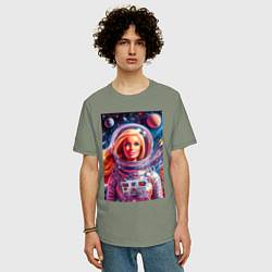 Футболка оверсайз мужская Красавица Барби в космосе - нейросеть, цвет: авокадо — фото 2