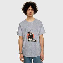 Футболка оверсайз мужская Кунгфу панда По с бамбуковой палкой, цвет: меланж — фото 2