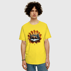 Футболка оверсайз мужская Медведь на кленовом листе, цвет: желтый — фото 2