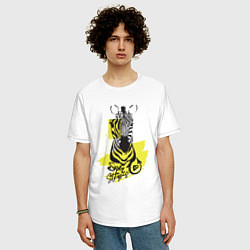 Футболка оверсайз мужская Зебра на желтом, цвет: белый — фото 2
