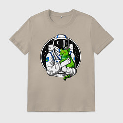 Футболка хлопковая мужская Космонавт с инопланетным котом, цвет: миндальный