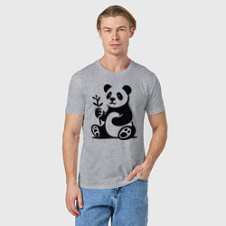 Футболка хлопковая мужская Сидящая панда с бамбуком в лапе, цвет: меланж — фото 2