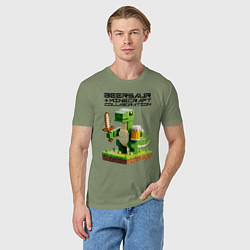 Футболка хлопковая мужская Пивозавр с мечом и кружкой пива - Майнкрафт, цвет: авокадо — фото 2