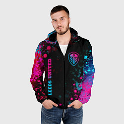 Ветровка с капюшоном мужская Leeds United - neon gradient: символ и надпись вер, цвет: 3D-черный — фото 2