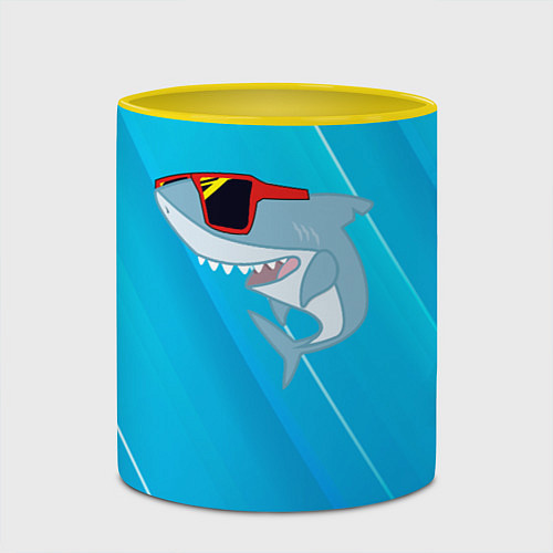 Кружка цветная Акула в очках / 3D-Белый + желтый – фото 2