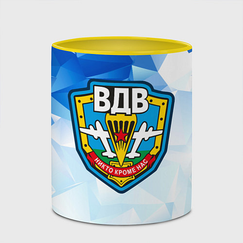 Кружка цветная День ВДВ, значок / 3D-Белый + желтый – фото 2