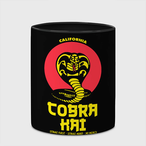 Кружка цветная Cobra Kai California / 3D-Белый + черный – фото 2