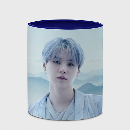 Кружка цветная MIN YOONGI BTS YET TO COME / 3D-Белый + синий – фото 2
