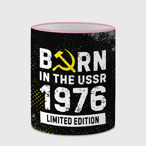 Кружка цветная Born In The USSR 1976 year Limited Edition / 3D-Розовый кант – фото 2