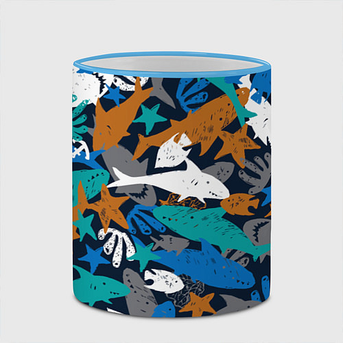 Кружка цветная Акула и другие обитатели океана / 3D-Небесно-голубой кант – фото 2