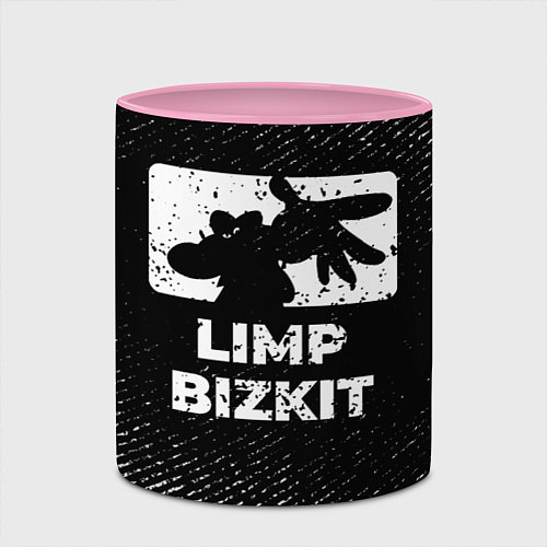 Кружка цветная Limp Bizkit с потертостями на темном фоне / 3D-Белый + розовый – фото 2