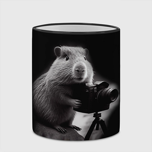 Кружка цветная Капибара фотограф / 3D-Черный кант – фото 2