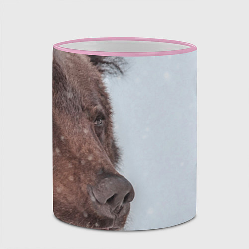 Кружка цветная Медведь в интерьере / 3D-Розовый кант – фото 2
