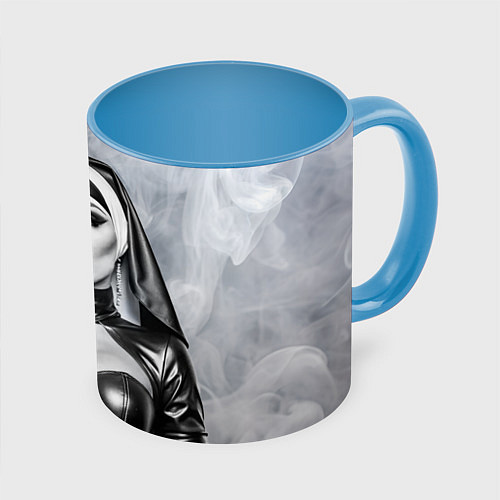 Кружка цветная Пошлая монахиня с чупа чупсом / 3D-Белый + небесно-голубой – фото 1