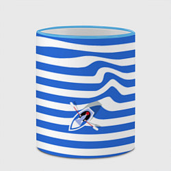 Кружка 3D Лодка плывет по тельняшке, цвет: 3D-небесно-голубой кант — фото 2