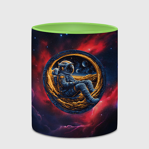 Кружка цветная Космонавт сидит в луне / 3D-Белый + светло-зеленый – фото 2