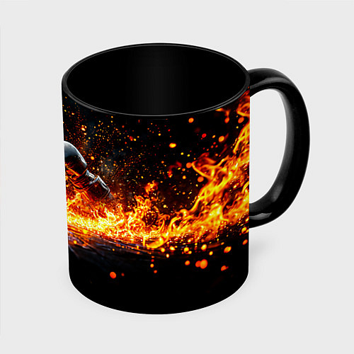 Кружка цветная Кикбоксеркие перчатки в огне / 3D-Белый + черный – фото 1