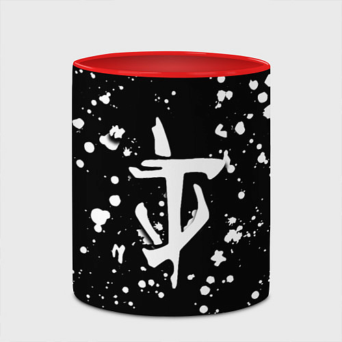 Кружка цветная Doom белые краски текстура / 3D-Белый + красный – фото 2
