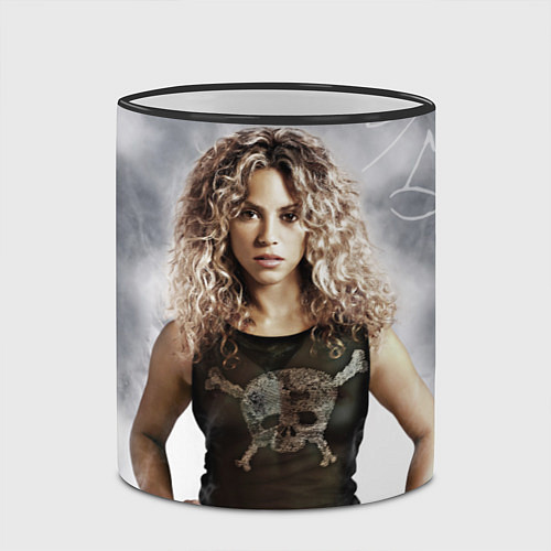 Кружка цветная Шакира Изабель Мебарак Риполл / 3D-Черный кант – фото 2