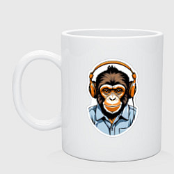 Кружка керамическая Портрет обезьяны в наушниках, цвет: белый