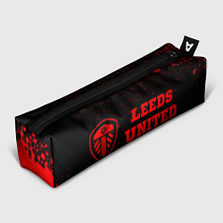 Пенал Leeds United - red gradient по-горизонтали
