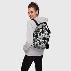 Рюкзак женский Лилии черно-белые, цвет: 3D-принт — фото 2