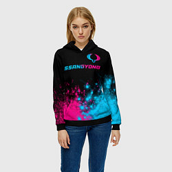 Толстовка-худи женская SsangYong - neon gradient: символ сверху, цвет: 3D-черный — фото 2