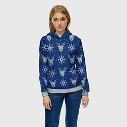 Толстовка-худи женская Вязаный зимний узор с оленями и снежинками, цвет: 3D-меланж — фото 2